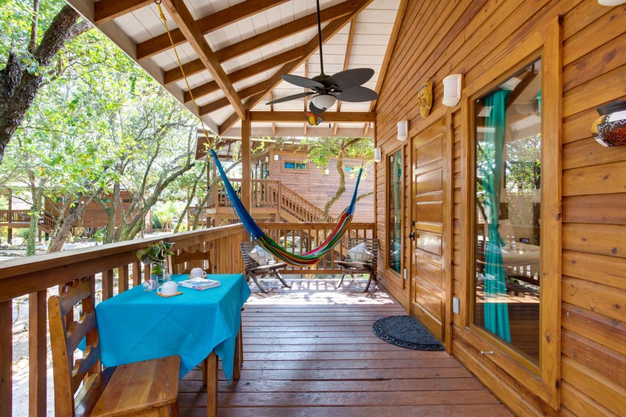 Mariposa Belize Beach Resort Placencia Eksteriør bilde